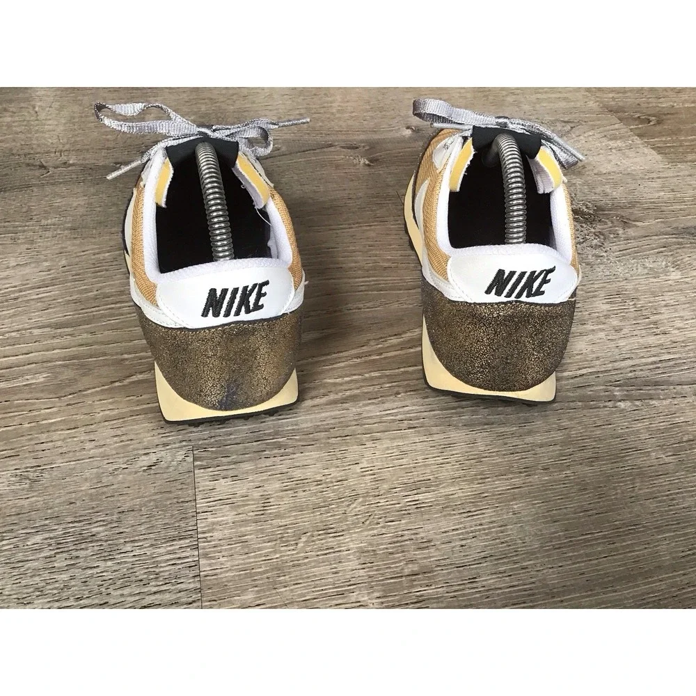 Nike Womens Size 9 Daybreak Golden Gals Twine White Waffle Shoes Sneakers DO5883